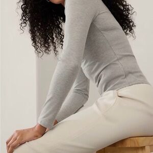 Athleta Gray Long Sleeve Tee